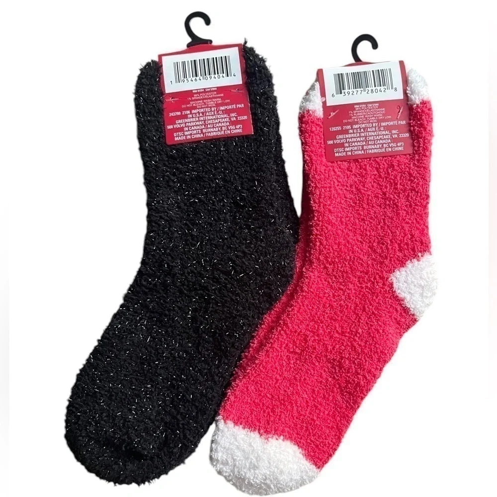 Cozy Snugadoo pink / white and black Socks 2 pairs one size.